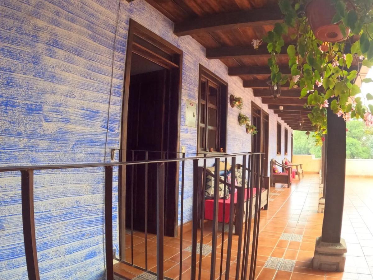 Hotel El Mirador Anexo 1 Santa Lucia Milpas Altas Exterior foto